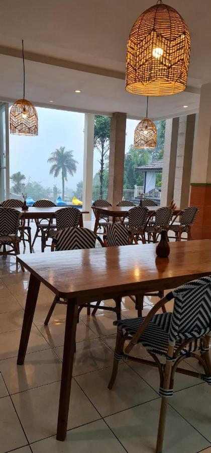 Villa Aurora Cisarua Luaran gambar