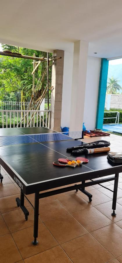 Villa Aurora Cisarua Luaran gambar