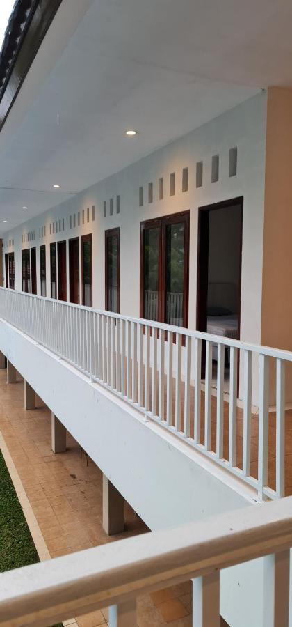 Villa Aurora Cisarua Luaran gambar