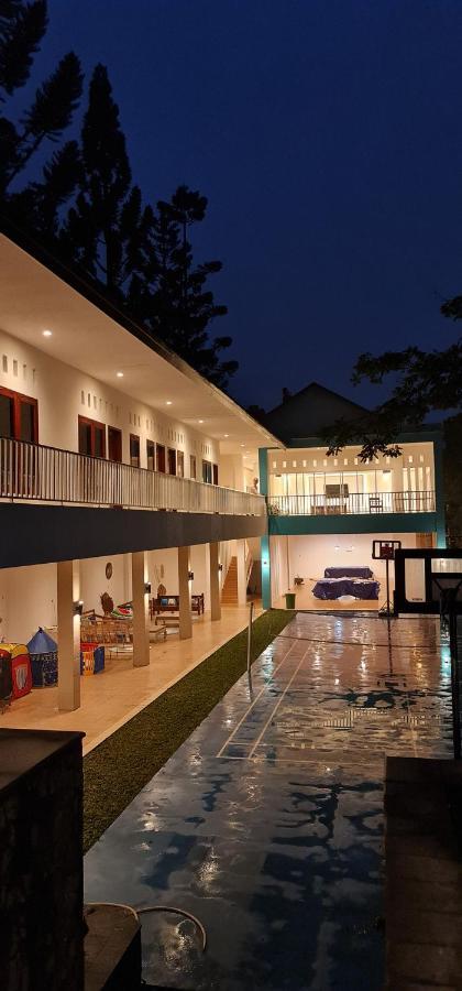 Villa Aurora Cisarua Luaran gambar