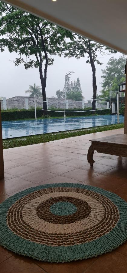 Villa Aurora Cisarua Luaran gambar