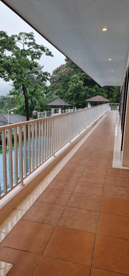 Villa Aurora Cisarua Luaran gambar