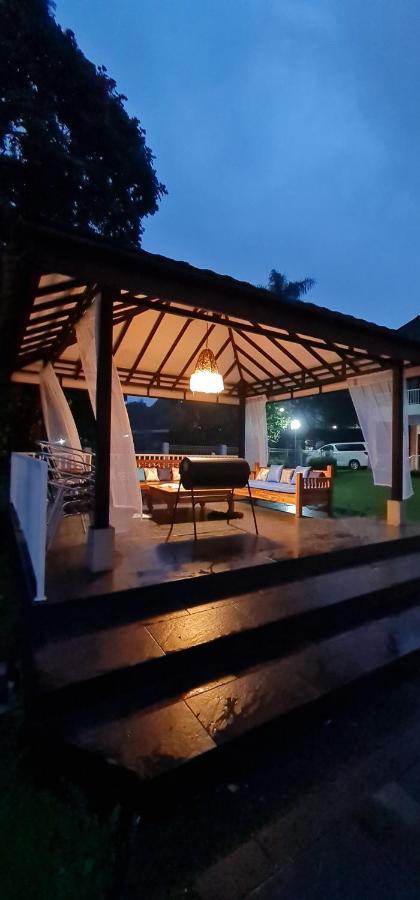 Villa Aurora Cisarua Luaran gambar