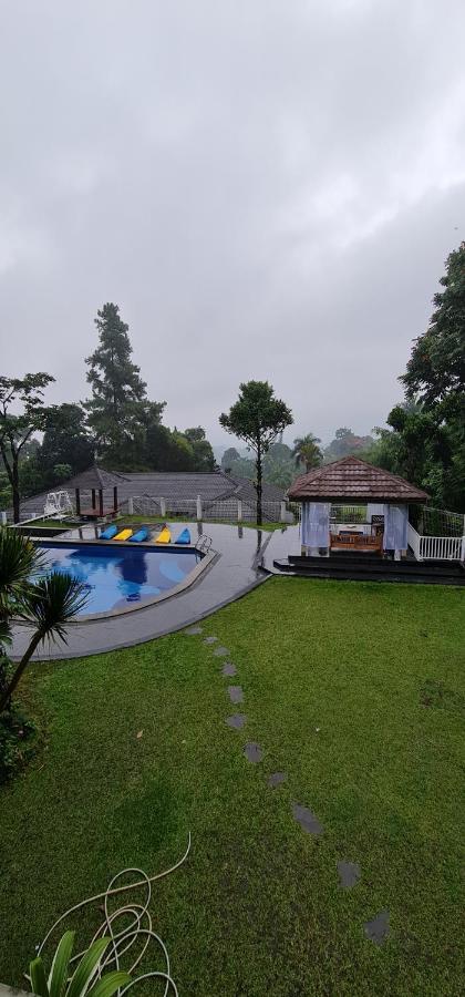 Villa Aurora Cisarua Luaran gambar