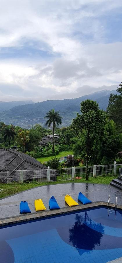 Villa Aurora Cisarua Luaran gambar