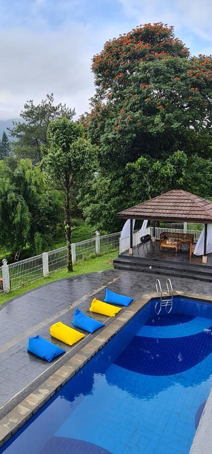 Villa Aurora Cisarua Luaran gambar