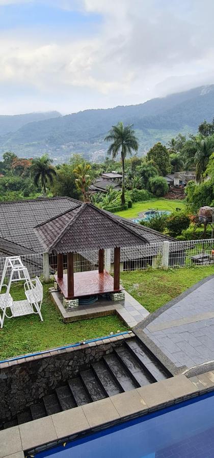 Villa Aurora Cisarua Luaran gambar