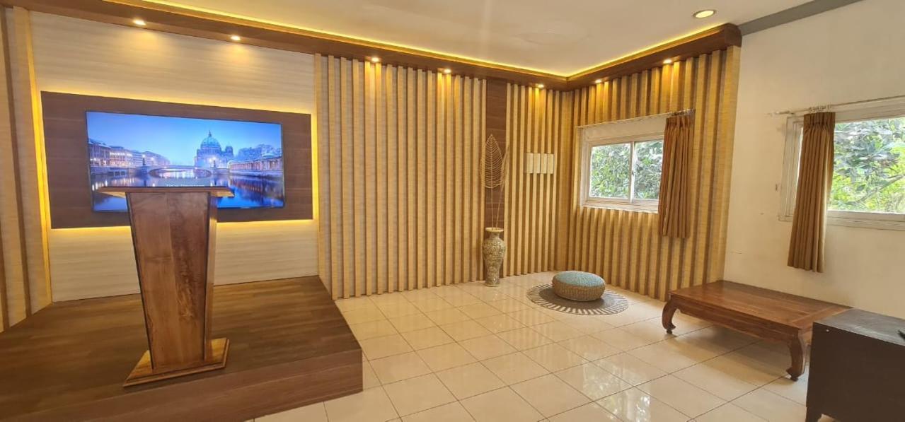 Villa Aurora Cisarua Luaran gambar